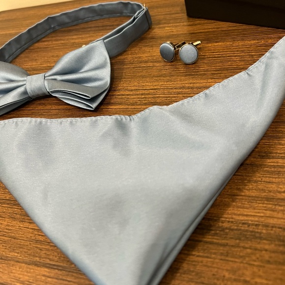 GUSLESON Bow Tie and Pocket Square Cufflink Set with Gift Box - Picture 4 of 4